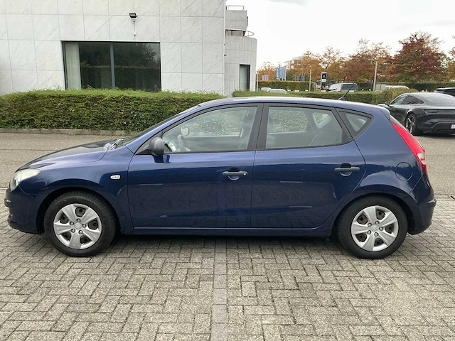 2010 hyundai i30 personenauto - afbeelding 10 van  17