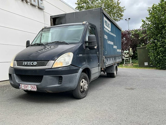2010 iveco daily - lichte vracht bedrijfswagen - afbeelding 3 van  30