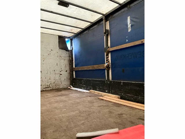 2010 iveco daily - lichte vracht bedrijfswagen - afbeelding 19 van  30