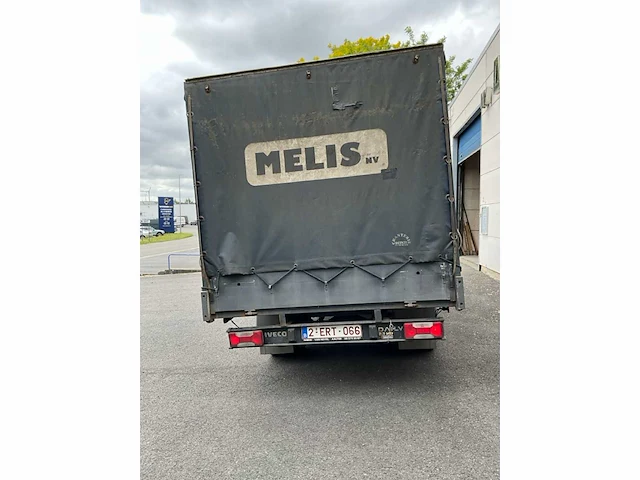 2010 iveco daily - lichte vracht bedrijfswagen - afbeelding 25 van  30