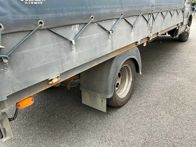 2010 iveco daily - lichte vracht bedrijfswagen - afbeelding 28 van  30