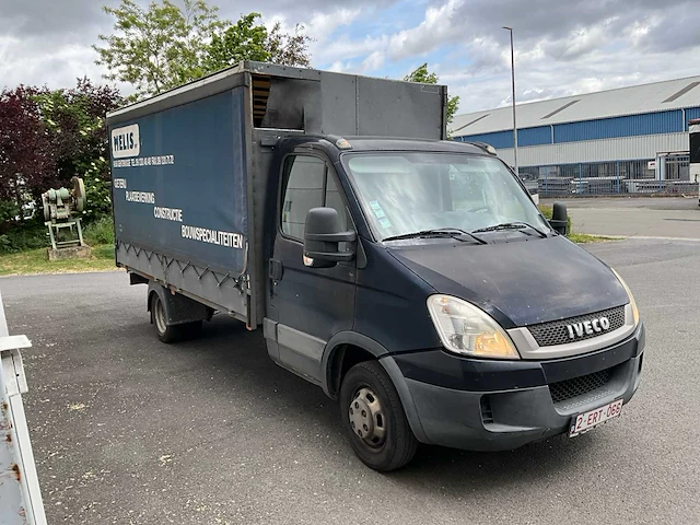 2010 iveco daily - lichte vracht bedrijfswagen - afbeelding 30 van  30