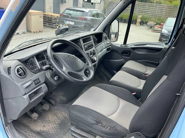 2010 iveco daily vrachtwagen met 2 opleggers - afbeelding 2 van  65