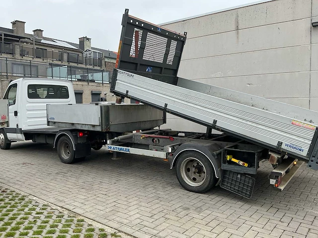 2010 iveco daily vrachtwagen met 2 opleggers - afbeelding 12 van  65