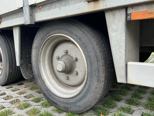 2010 iveco daily vrachtwagen met 2 opleggers - afbeelding 51 van  65
