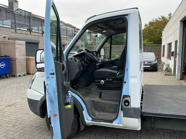 2010 iveco daily vrachtwagen met 2 opleggers - afbeelding 65 van  65