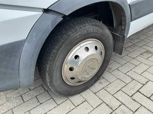 2010 iveco daily vrachtwagen met oplegger kipfunctie - afbeelding 11 van  42