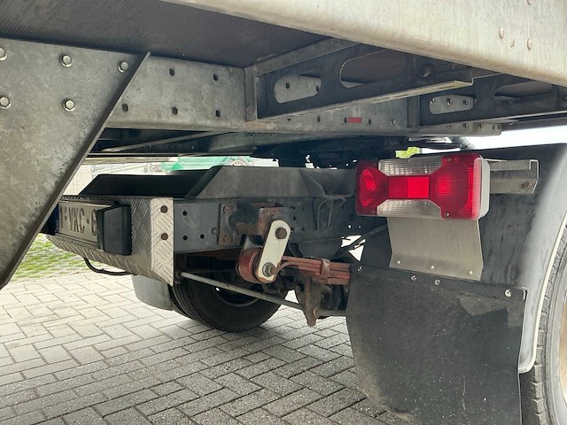 2010 iveco daily vrachtwagen met oplegger kipfunctie - afbeelding 20 van  42