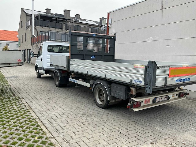 2010 iveco daily vrachtwagen met oplegger kipfunctie - afbeelding 38 van  42