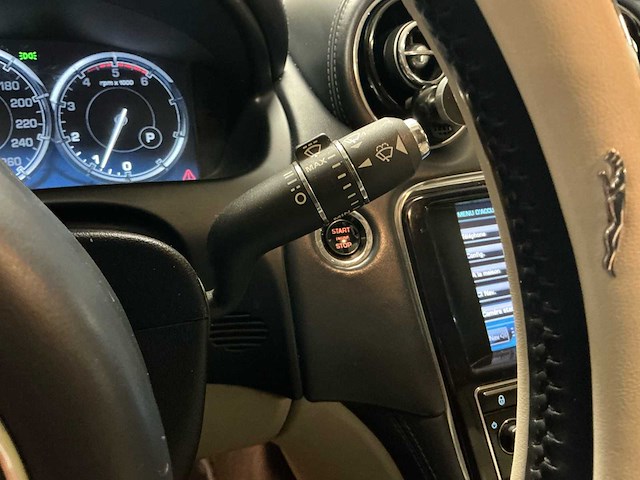 2010 jaguar xj 3.0 diesel turbo personenauto - afbeelding 16 van  59