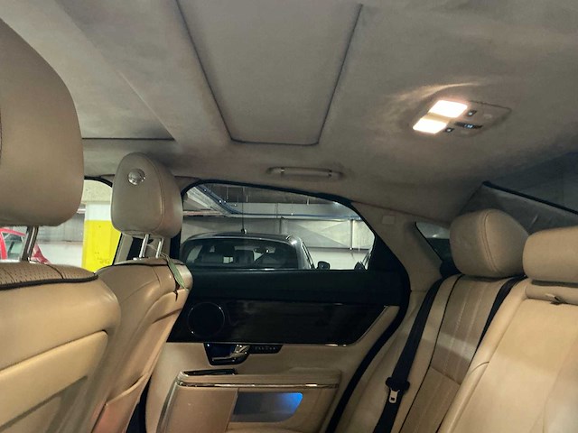 2010 jaguar xj 3.0 diesel turbo personenauto - afbeelding 31 van  59