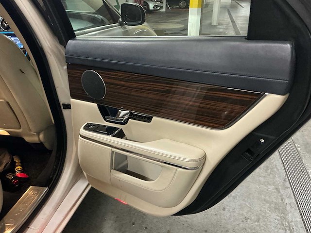 2010 jaguar xj 3.0 diesel turbo personenauto - afbeelding 38 van  59