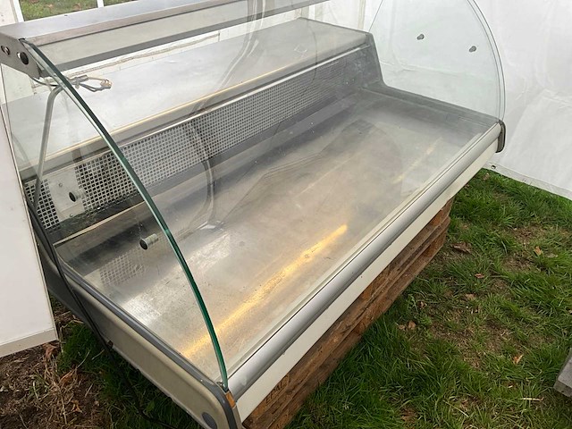 2010 jbg-2 gekoelde toonbank / koelvitrine + verlichte displays 3st - afbeelding 4 van  11