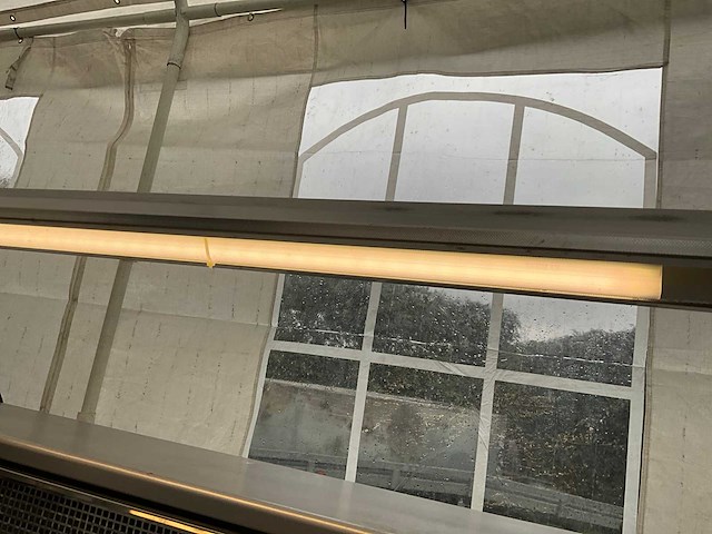 2010 jbg-2 gekoelde toonbank / koelvitrine + verlichte displays 3st - afbeelding 5 van  11