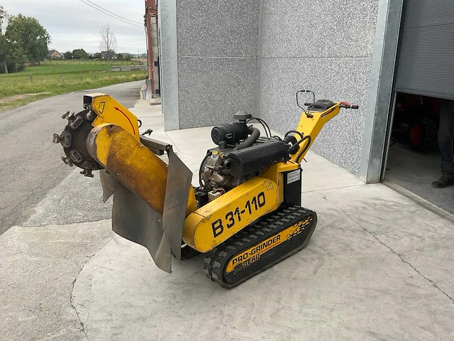 2010 jo-beau b31-110 progrinder stronkenfrees - afbeelding 1 van  15