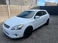 2010 kia cee d