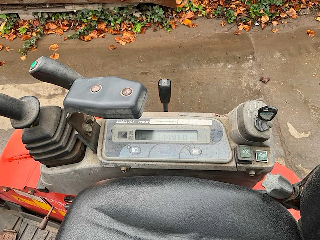 2010 kubota u17-3 minigraafmachine met graafbakken en hydraulische breekhamer. - afbeelding 14 van  17