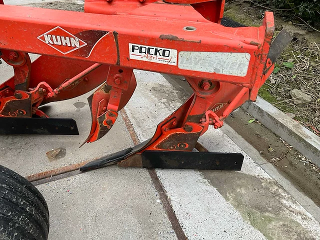 2010 kuhn vari-master 122 ploeg - afbeelding 8 van  25