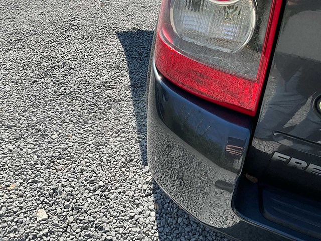 2010 land rover freelander s td4 personenauto - afbeelding 18 van  29