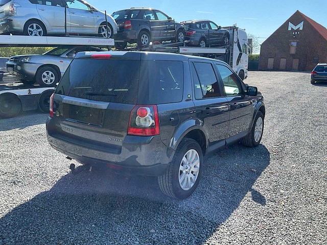 2010 land rover freelander s td4 personenauto - afbeelding 27 van  29
