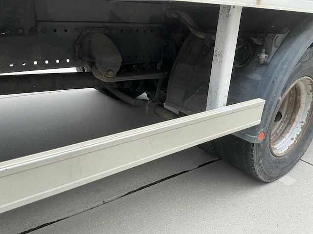 2010 man n15 vrachtwagen met laadlift - afbeelding 10 van  68