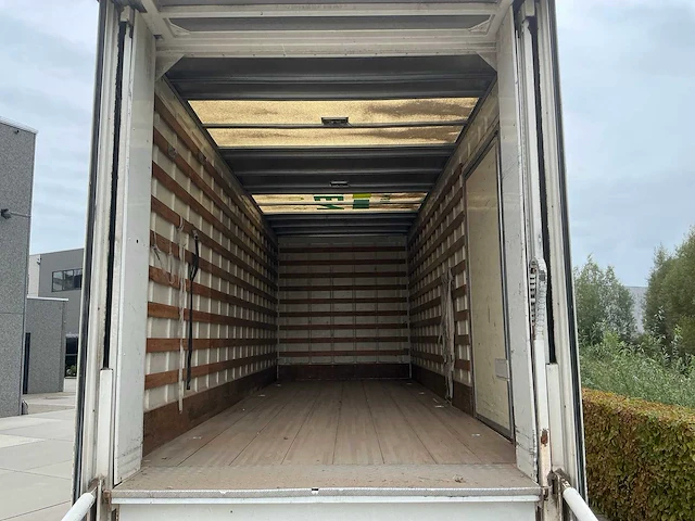 2010 man n15 vrachtwagen met laadlift - afbeelding 43 van  68
