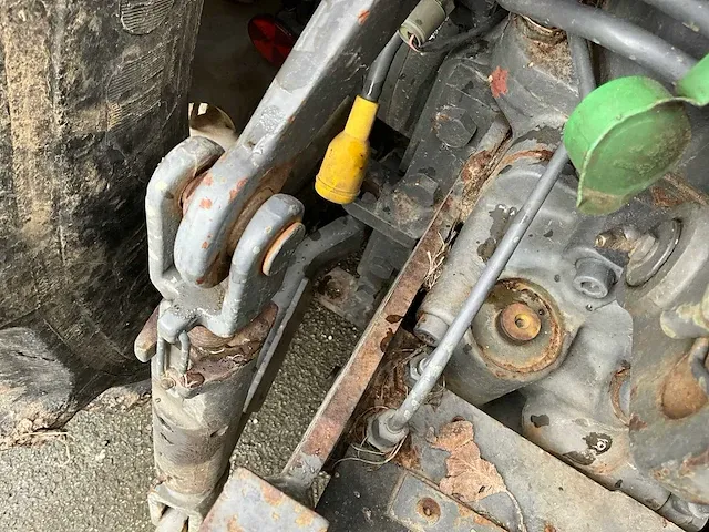 2010 massey ferguson 3635ge smalspoor tractor - afbeelding 7 van  37