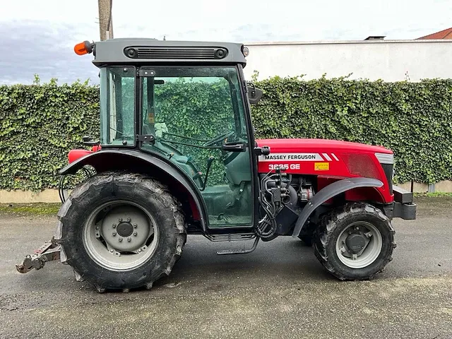 2010 massey ferguson 3635ge smalspoor tractor - afbeelding 34 van  37
