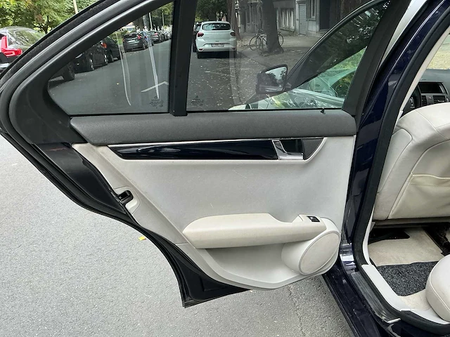 2010 mercedes-benz c200 cdi limousine personenauto - afbeelding 21 van  60