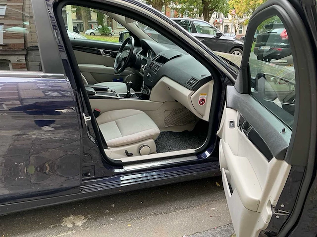 2010 mercedes-benz c200 cdi limousine personenauto - afbeelding 28 van  60