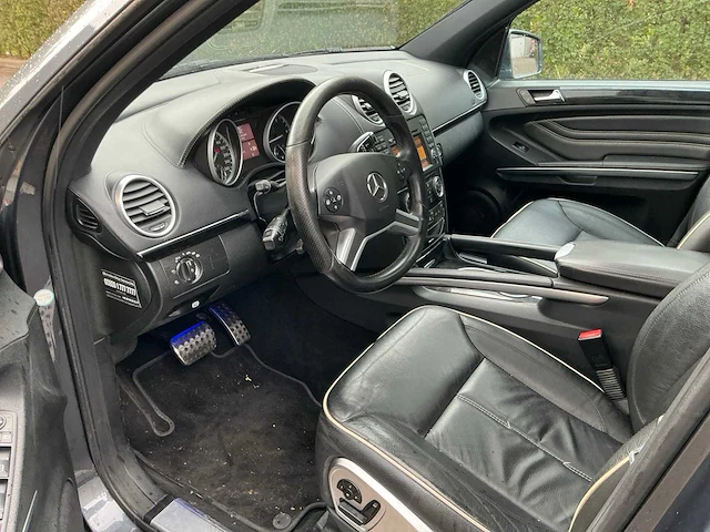 2010 mercedes-benz ml 300 cdi 4 matic lichtevracht - afbeelding 10 van  23