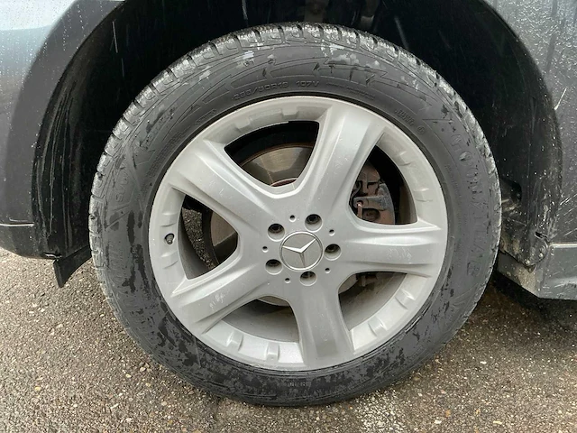 2010 mercedes-benz ml 300 cdi 4 matic lichtevracht - afbeelding 19 van  23