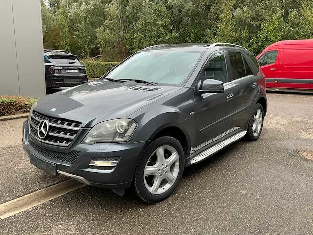 2010 mercedes-benz ml 300 cdi 4 matic lichtevracht - afbeelding 1 van  23