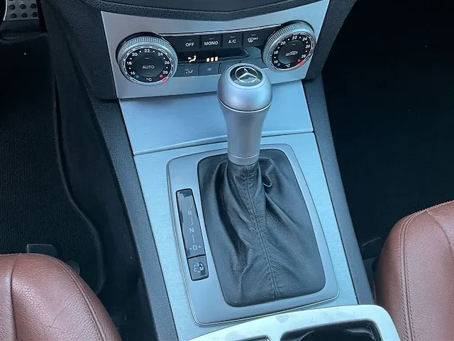 2010 mercedes-benz personenauto - afbeelding 19 van  43