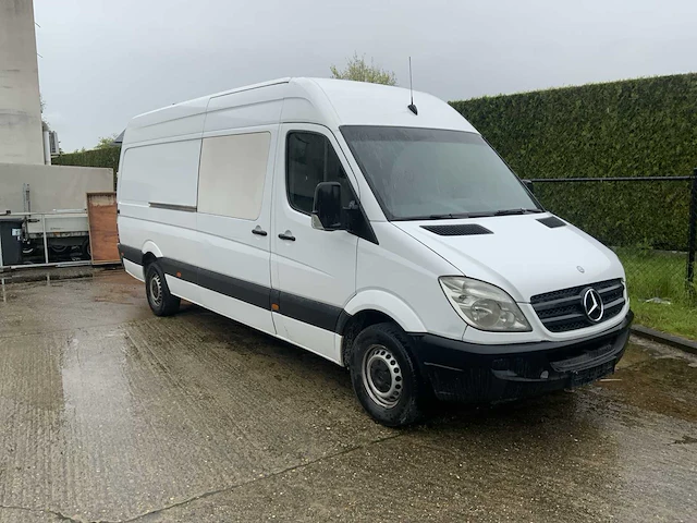 2010 mercedes-benz sprinter bedrijfswagen - afbeelding 15 van  21