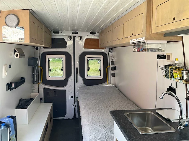 2010 mercedes sprinter kampeerwagen - lichte vracht - afbeelding 26 van  64
