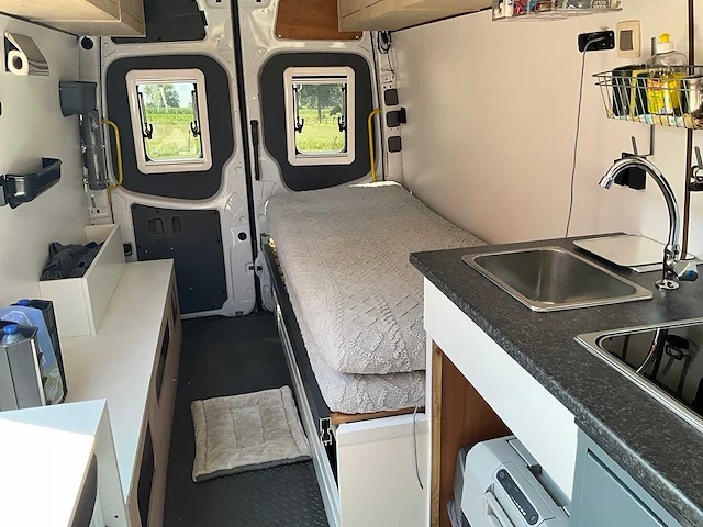 2010 mercedes sprinter kampeerwagen - lichte vracht - afbeelding 27 van  64