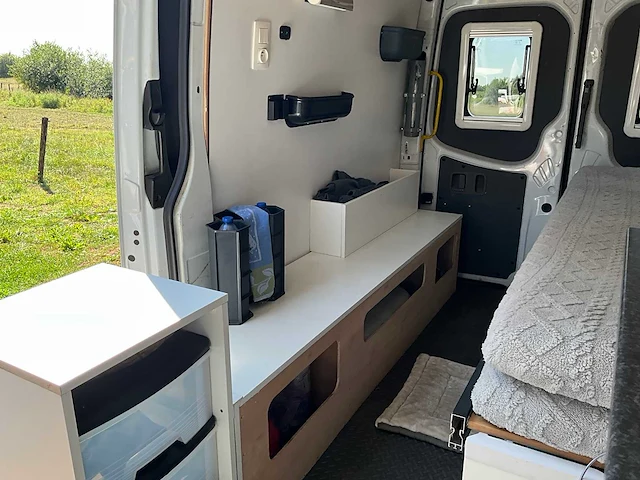 2010 mercedes sprinter kampeerwagen - lichte vracht - afbeelding 31 van  64
