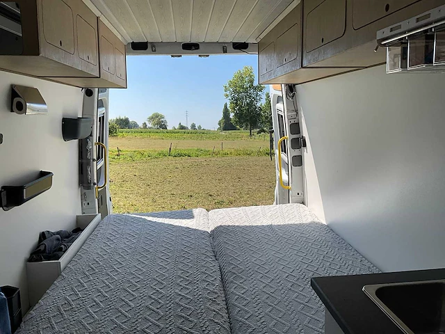2010 mercedes sprinter kampeerwagen - lichte vracht - afbeelding 51 van  64