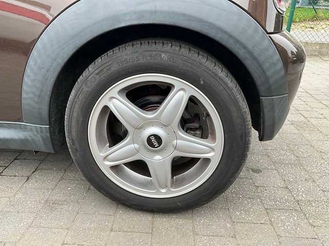 2010 mini cooper cabrio personenauto - afbeelding 11 van  41