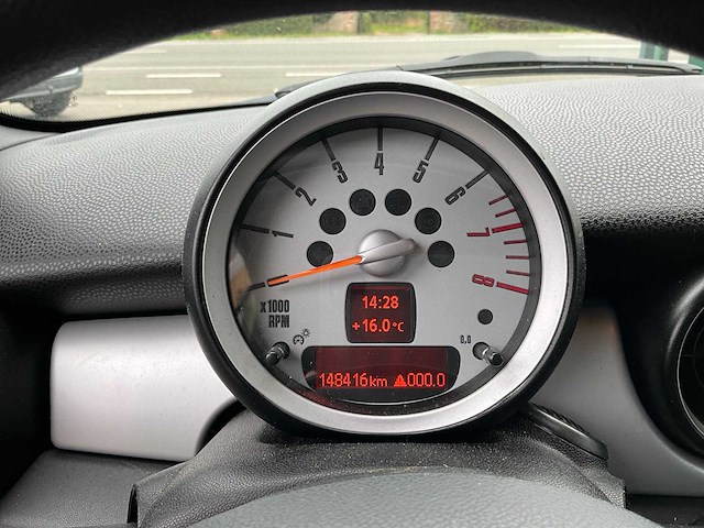 2010 mini cooper cabrio personenauto - afbeelding 25 van  41