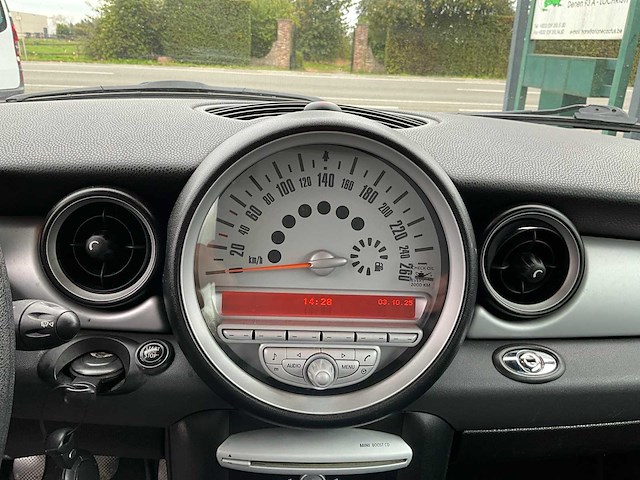 2010 mini cooper cabrio personenauto - afbeelding 27 van  41