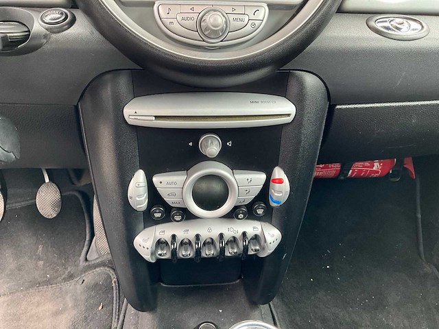 2010 mini cooper cabrio personenauto - afbeelding 28 van  41