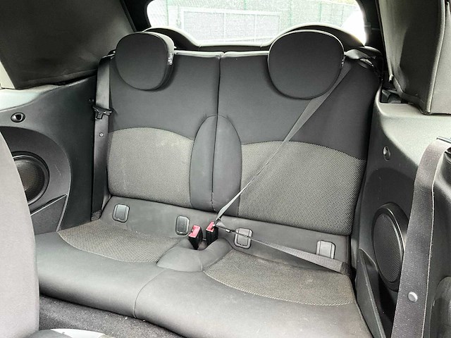 2010 mini cooper cabrio personenauto - afbeelding 31 van  41