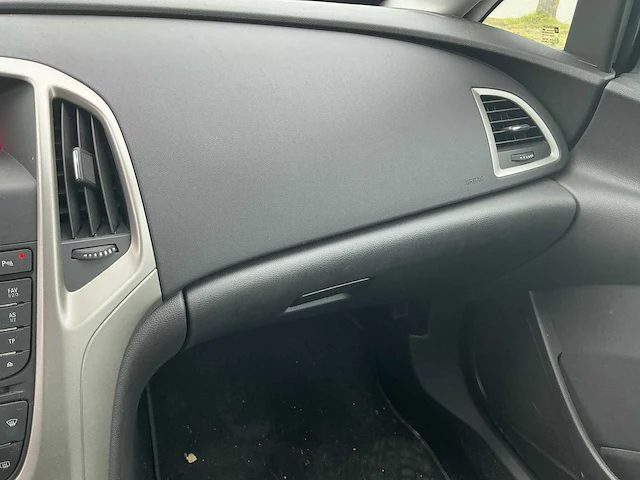 2010 opel astra personenauto - afbeelding 13 van  54