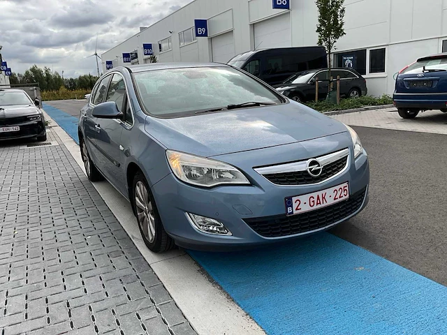 2010 opel astra personenauto - afbeelding 3 van  29