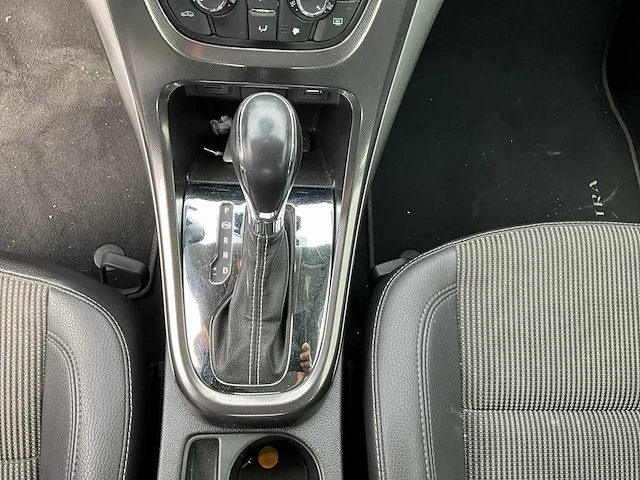2010 opel astra personenauto - afbeelding 9 van  29