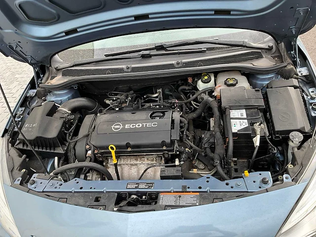 2010 opel astra personenauto - afbeelding 16 van  29