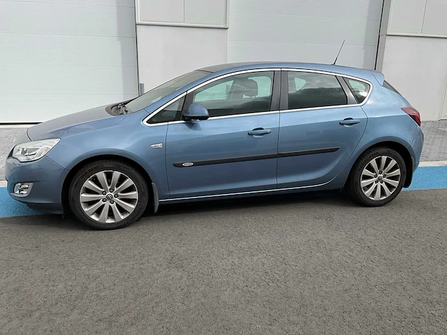 2010 opel astra personenauto - afbeelding 23 van  29