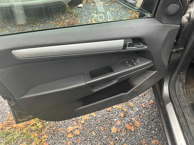 2010 opel astra - afbeelding 5 van  36